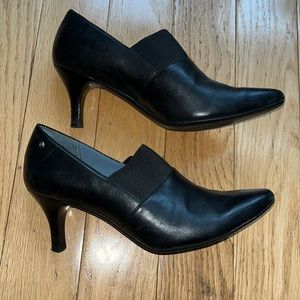 Rockport , leather bottle